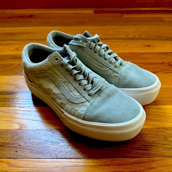 Suede Grey/Blue Vans Women’s Size 9 - Picture 1 of 5